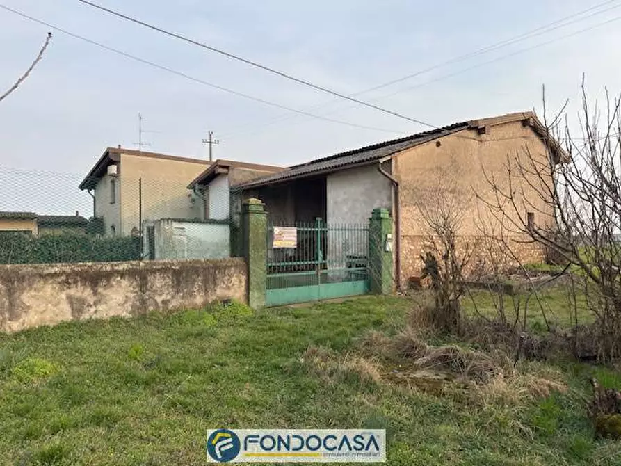 Immagine 1 di Rustico / casale in vendita  a Adro