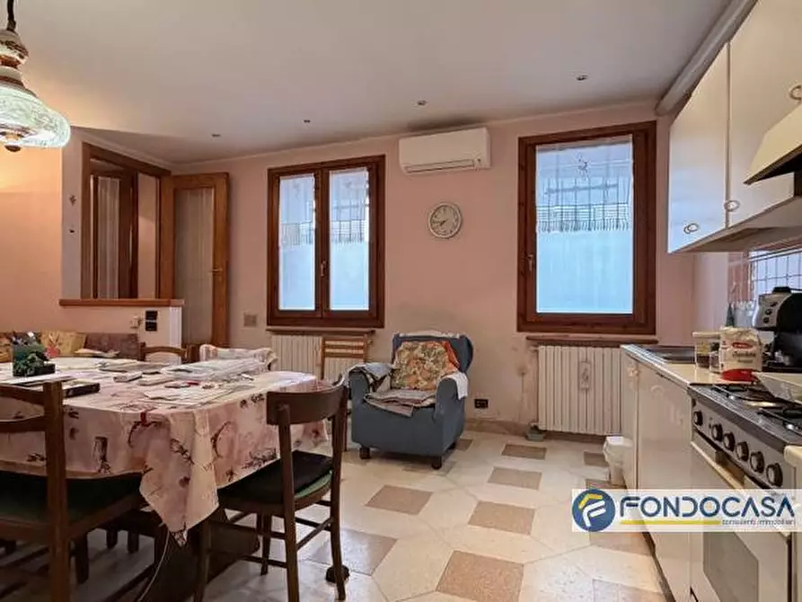 Immagine 9 di Appartamento in vendita  a Palazzolo Sull'oglio