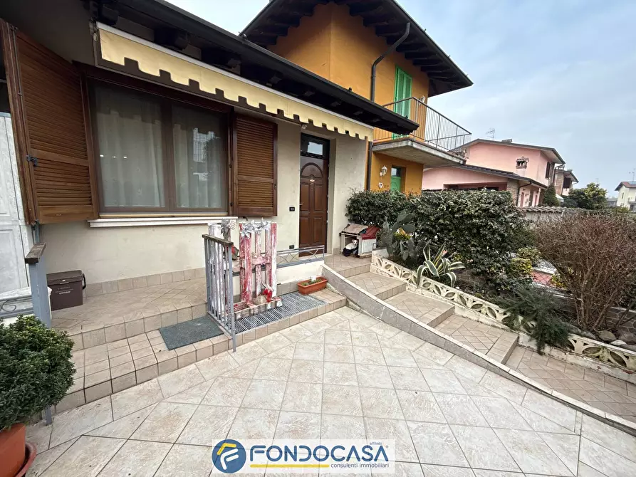 Immagine 2 di Appartamento in vendita  a Adro