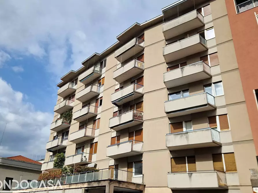 Immagine 22 di Appartamento in affitto  in via italia libera 13 a Como