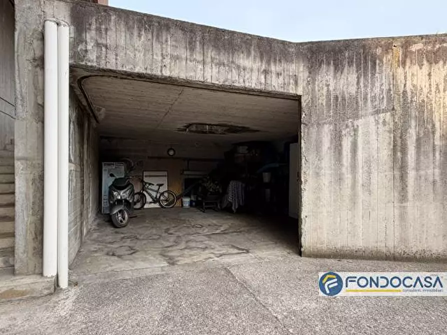 Immagine 39 di Appartamento in vendita  a Azzano San Paolo