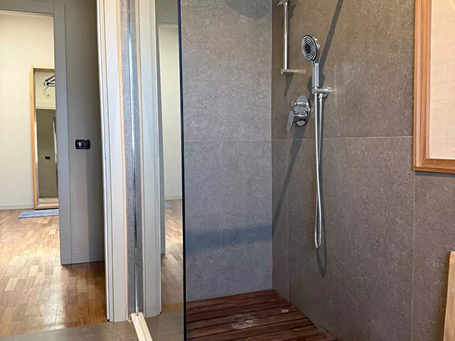 Immagine 16 di Attico in vendita  a Brescia
