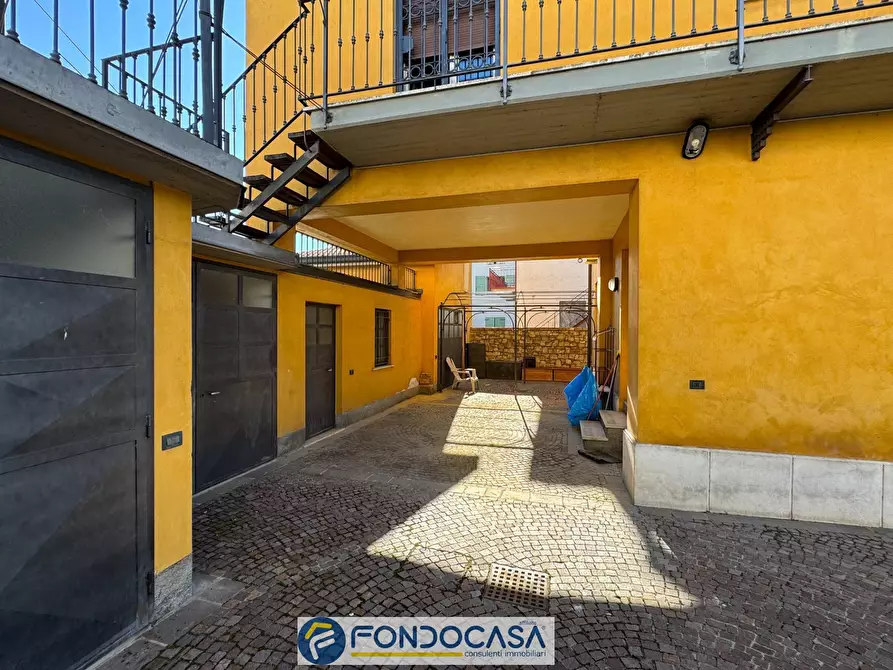 Immagine 31 di Villa in vendita  a Travagliato