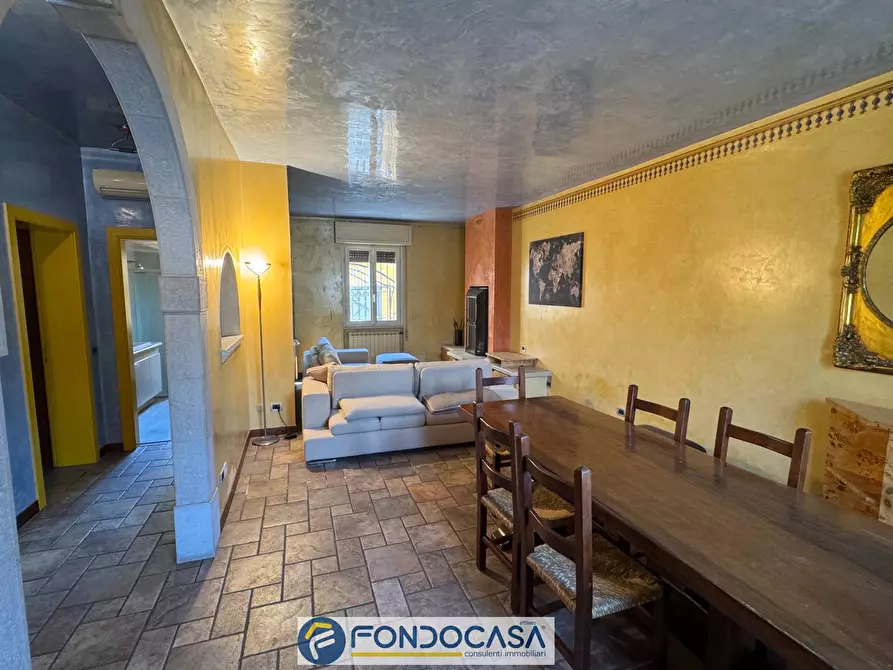 Immagine 5 di Villa in vendita  a Travagliato