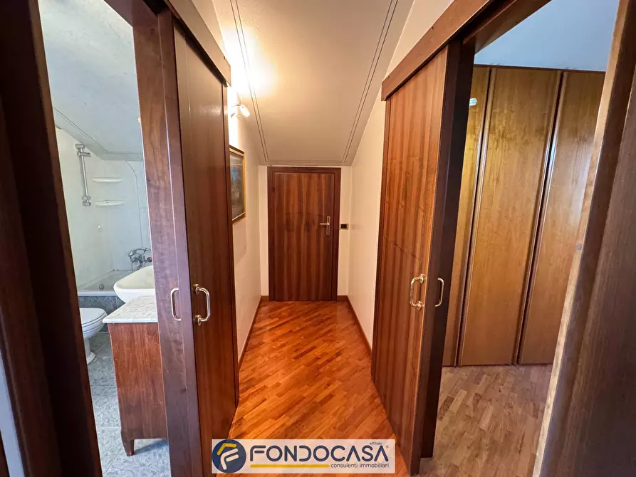 Immagine 17 di Villa in vendita  a Travagliato