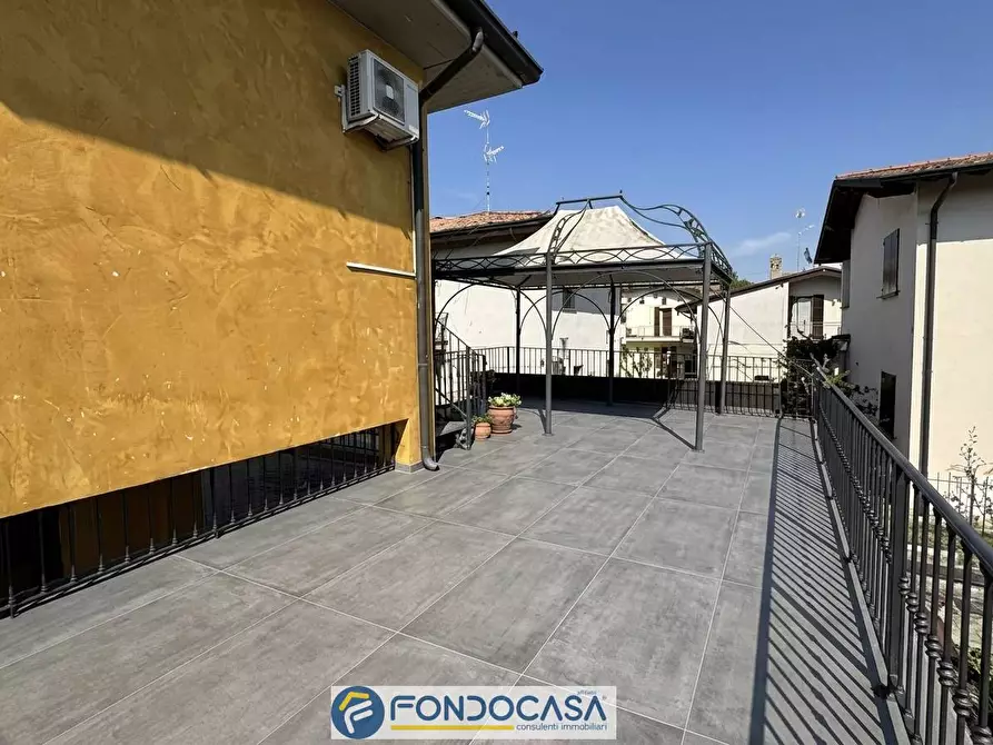 Immagine 34 di Villa in vendita  a Castegnato