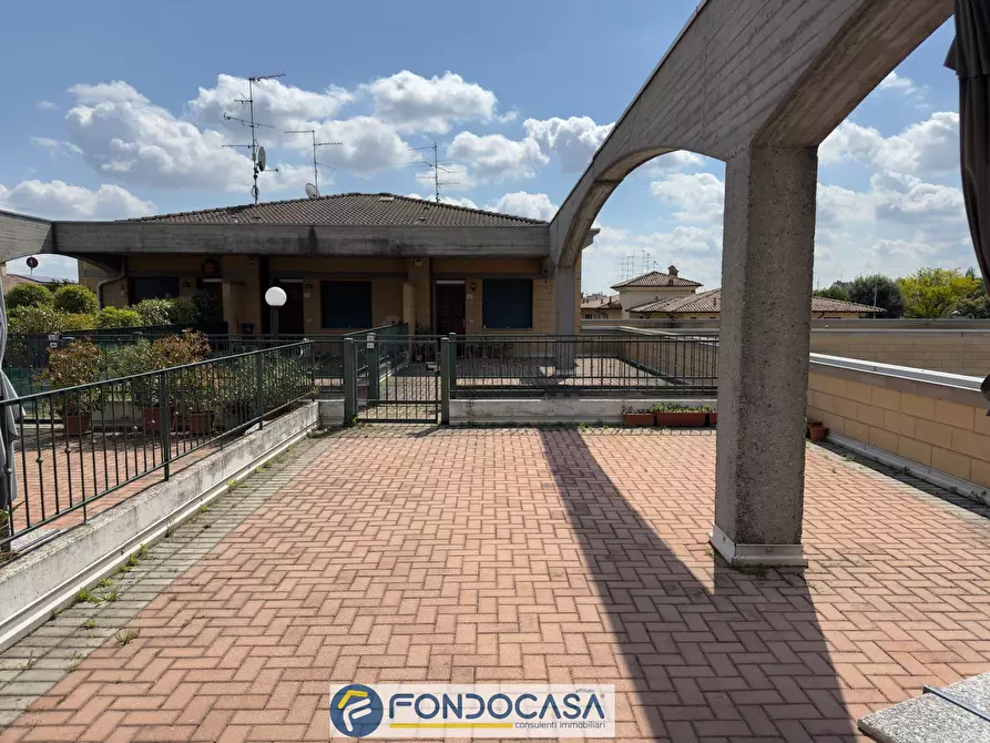 Immagine 1 di Appartamento in vendita  a Castegnato