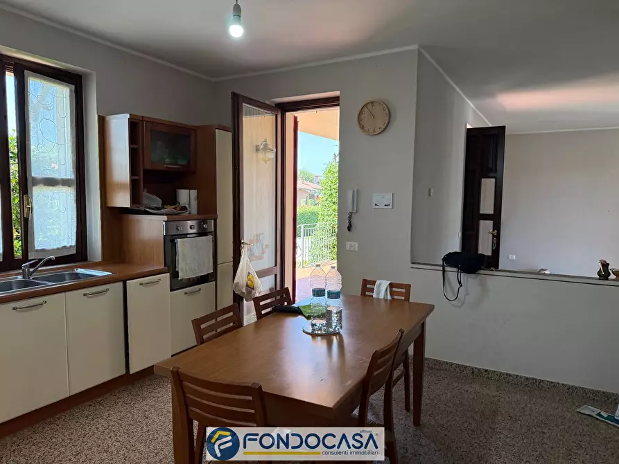 Immagine 10 di Villa in vendita  19 a Travagliato