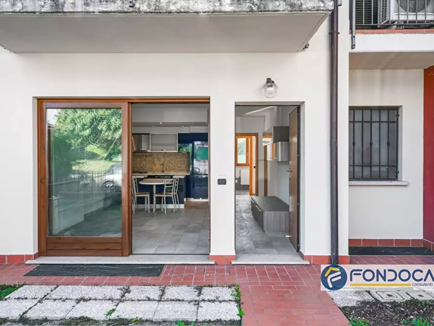 Immagine 3 di Appartamento in vendita  a Palazzolo Sull'oglio