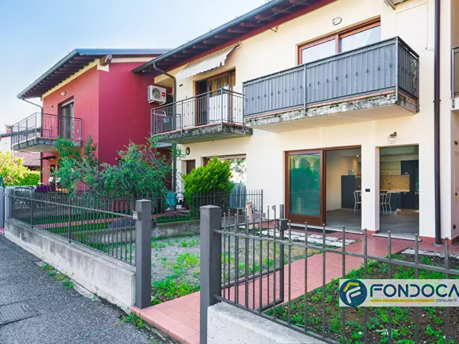 Immagine 2 di Appartamento in vendita  a Palazzolo Sull'oglio