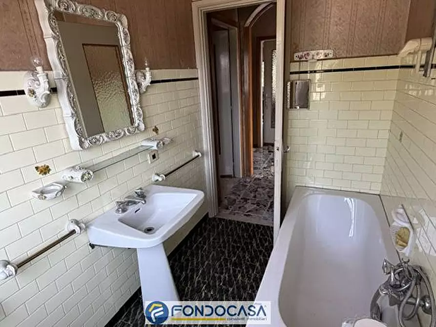 Immagine 22 di Villa in vendita  49 a Grumello Del Monte