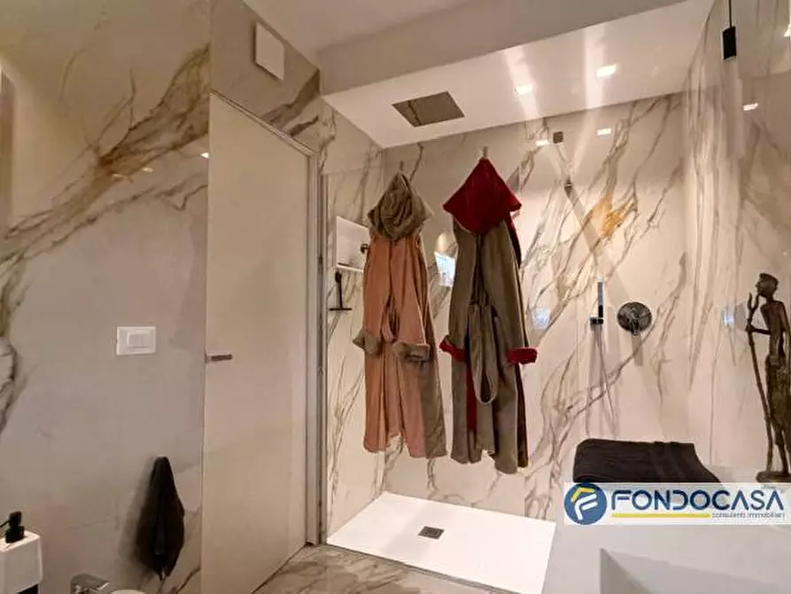 Immagine 47 di Attico in vendita  a Adrara San Martino