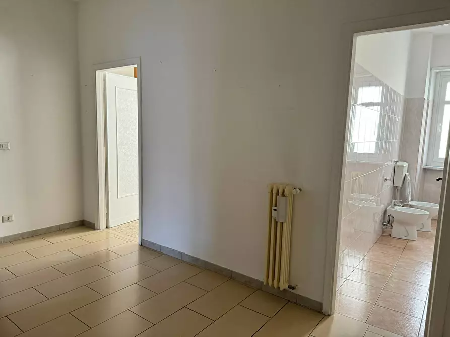 Immagine 15 di Appartamento in affitto  in Via Cortemilia 24 a Torino
