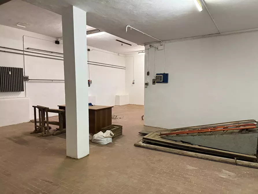 Immagine 9 di Box auto in vendita  in Via Domenico Tibone 10 a Torino