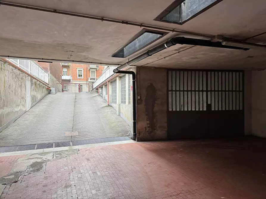 Immagine 2 di Box auto in vendita  in Via Domenico Tibone 10 a Torino