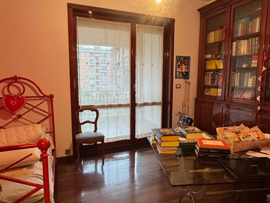 Immagine 10 di Appartamento in vendita  in Via Ventimiglia 98 a Torino