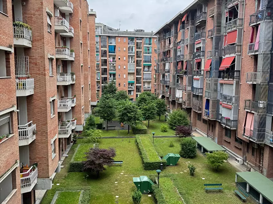 Immagine 15 di Appartamento in vendita  in Via Ventimiglia 98 a Torino