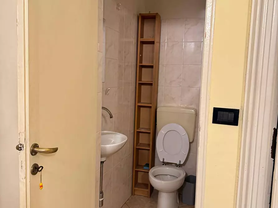Immagine 19 di Appartamento in affitto  in Via Michele Schina 5 a Torino