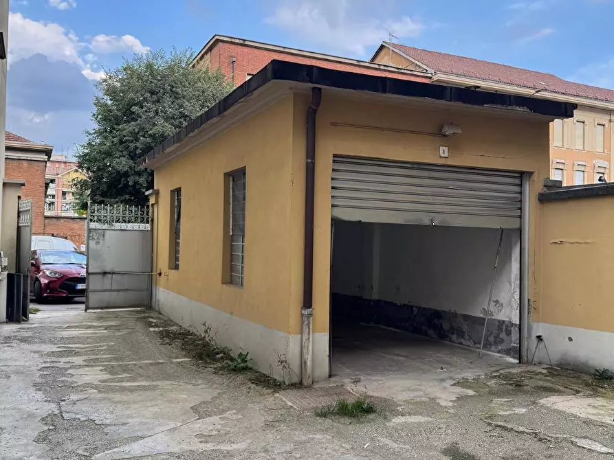 Immagine 3 di Box auto in vendita  in Via Cardinale Guglielmo Massaia 17 a Torino