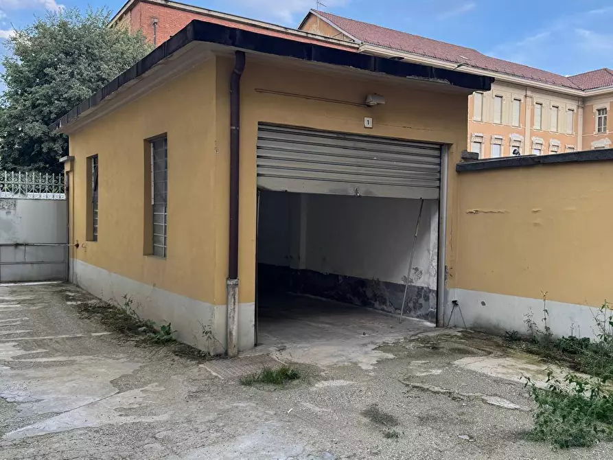 Immagine 8 di Box auto in vendita  in Via Cardinale Guglielmo Massaia 17 a Torino