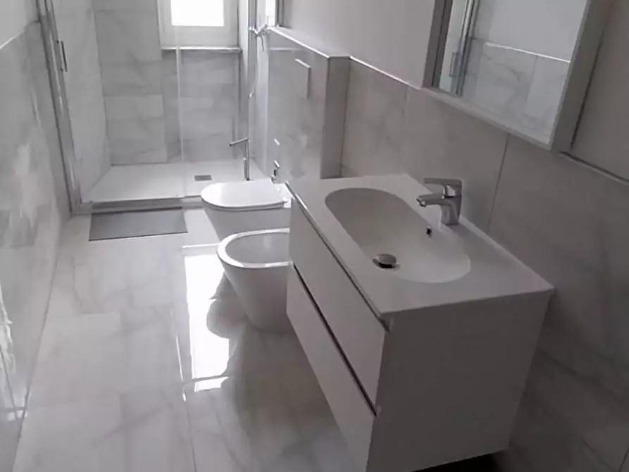 Immagine 46 di Appartamento in affitto  in Via Ottavio Assarotti 9 a Torino