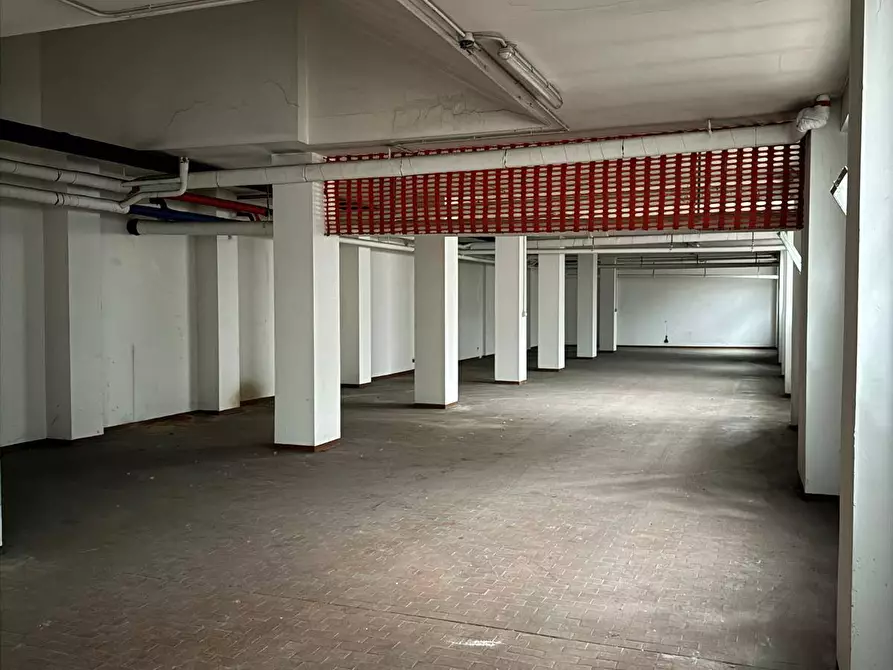 Immagine 5 di Magazzino in vendita  in Via Garessio 37 a Torino