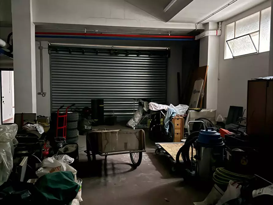 Immagine 16 di Magazzino in vendita  in Via Garessio 37 a Torino