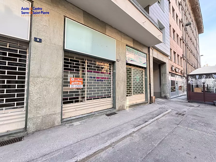 Immagine 1 di Locale commerciale in affitto  in Via Losanna 11 a Aosta