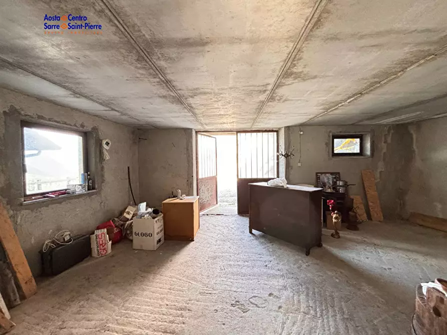 Immagine 6 di Magazzino in vendita  in Località Chez Merloz a Allein