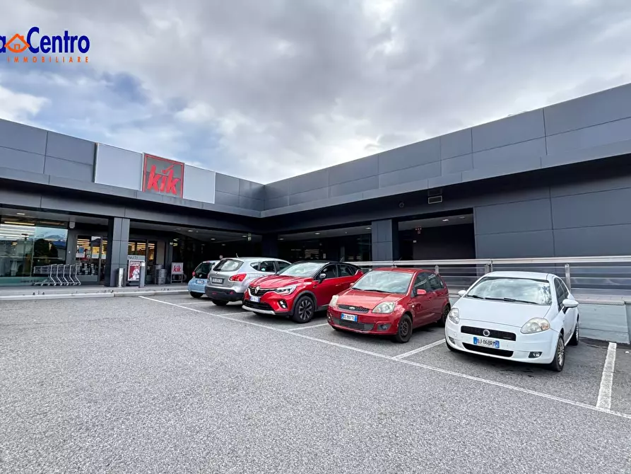 Immagine 2 di Locale commerciale in affitto  in Località Grand Chemin 19 a Antey-Saint-Andre'