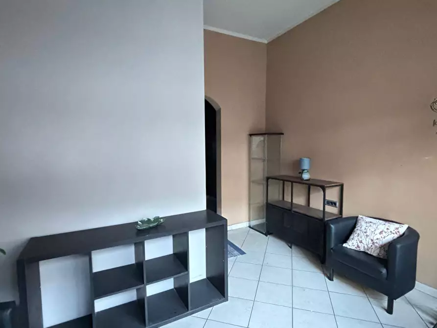 Immagine 3 di Locale commerciale in affitto  in Via Chambery 33 a Aosta