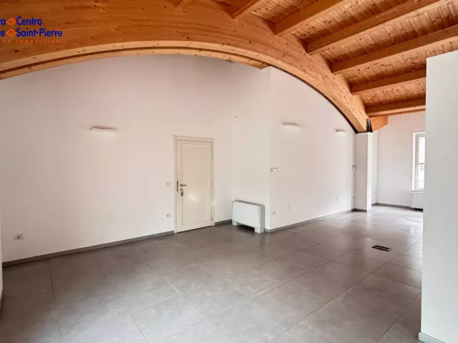 Immagine 9 di Ufficio in vendita  in Località Grand Chemin 45/B a Antey-Saint-Andre'