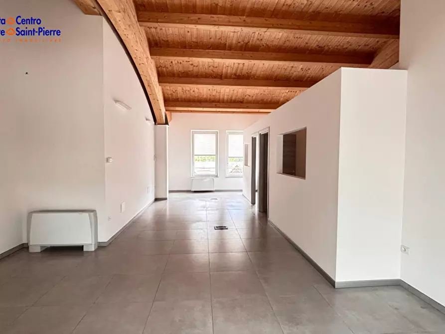 Immagine 10 di Ufficio in vendita  in Località Grand Chemin 45/B a Antey-Saint-Andre'