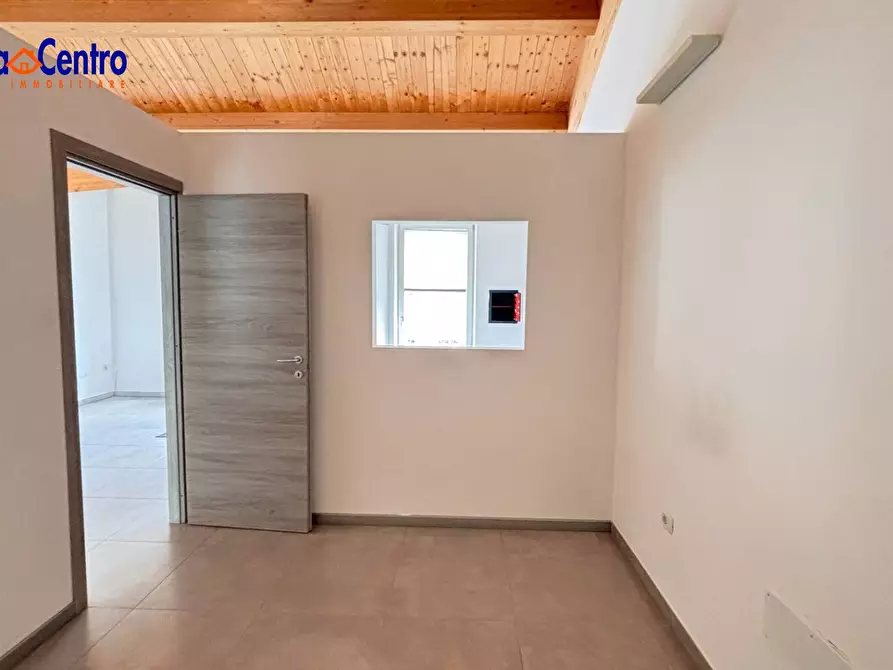 Immagine 10 di Ufficio in affitto  in Località Grand Chemin 45/B a Antey-Saint-Andre'