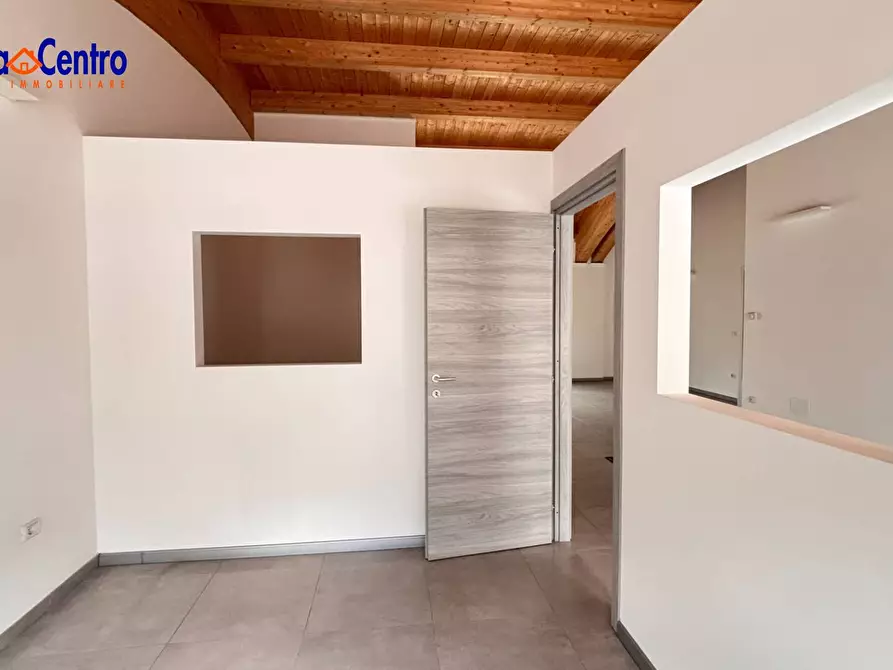 Immagine 12 di Ufficio in affitto  in Località Grand Chemin 45/B a Antey-Saint-Andre'