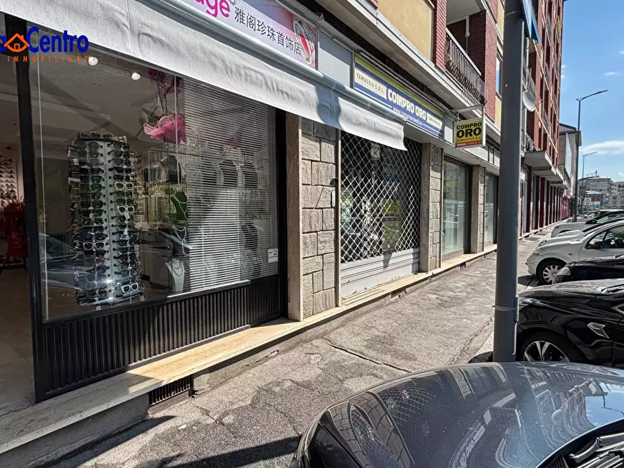 Immagine 6 di Locale commerciale in affitto  in via Chambery 42 a Aosta