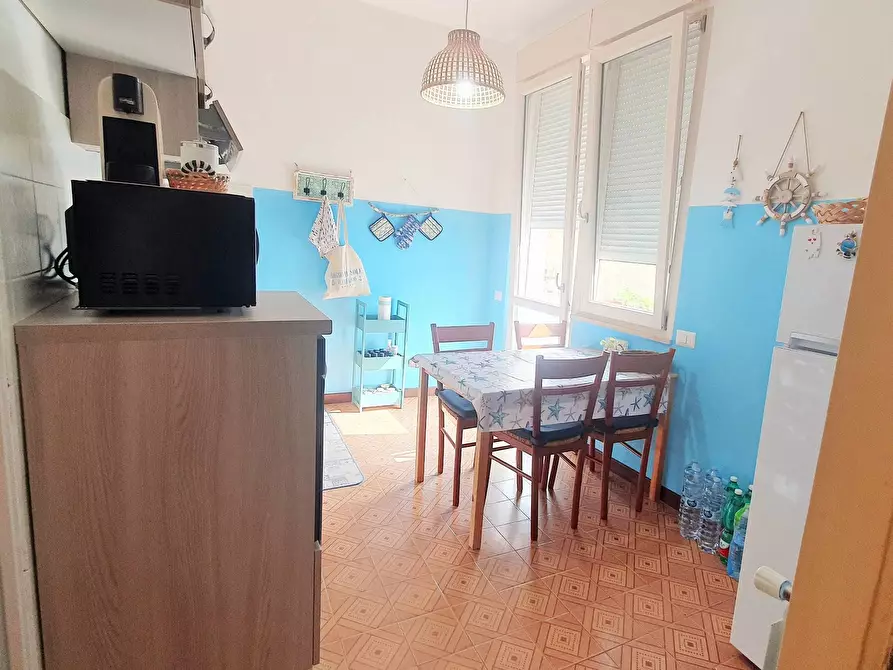 Immagine 4 di Appartamento in vendita  in via san francesco a Viareggio