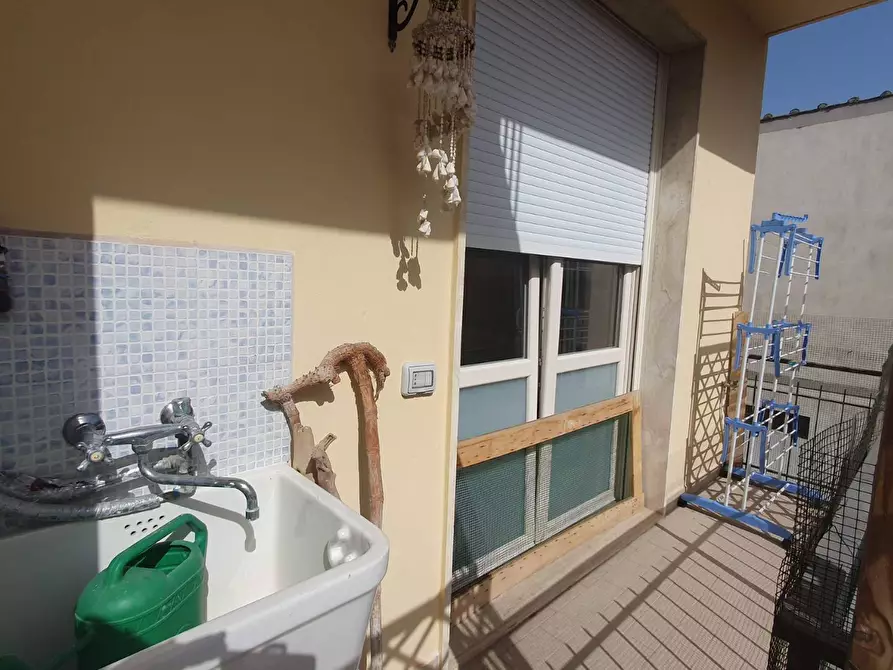 Immagine 10 di Appartamento in vendita  in via san francesco a Viareggio