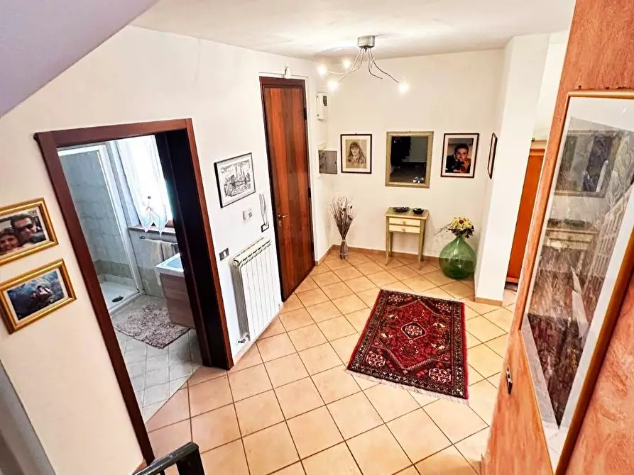 Immagine 4 di Casa semindipendente in vendita  in titignano a Cascina