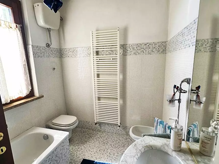 Immagine 18 di Casa semindipendente in vendita  in titignano a Cascina