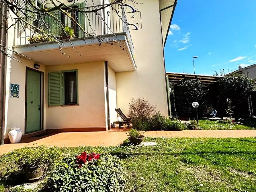 Immagine 23 di Casa semindipendente in vendita  in titignano a Cascina