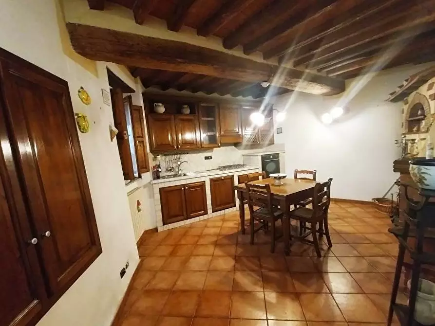 Immagine 4 di Rustico / casale in vendita  in via Brogiotti a Calci