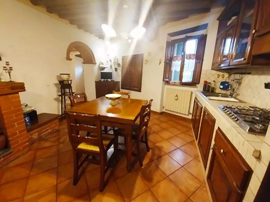 Immagine 5 di Rustico / casale in vendita  in via Brogiotti a Calci