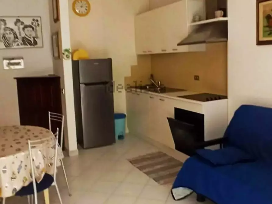 Immagine 4 di Appartamento in vendita  in viale manin a Viareggio