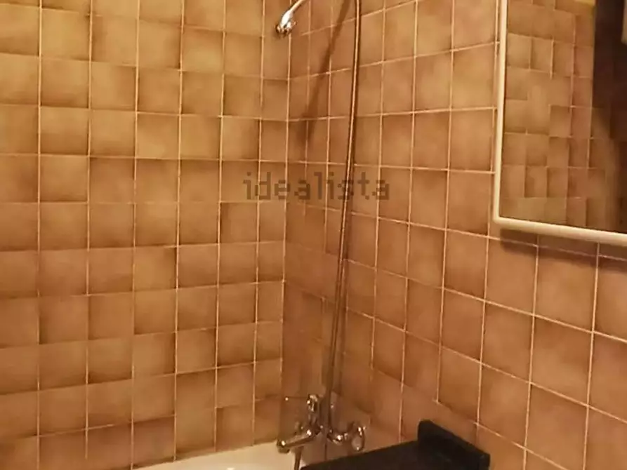 Immagine 10 di Appartamento in vendita  in viale manin a Viareggio