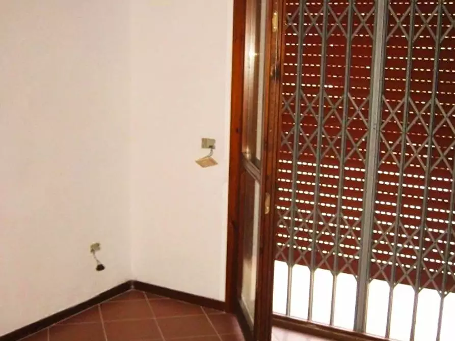 Immagine 9 di Appartamento in vendita  in VIA GIUSEPPE MALAGOLI a Calci