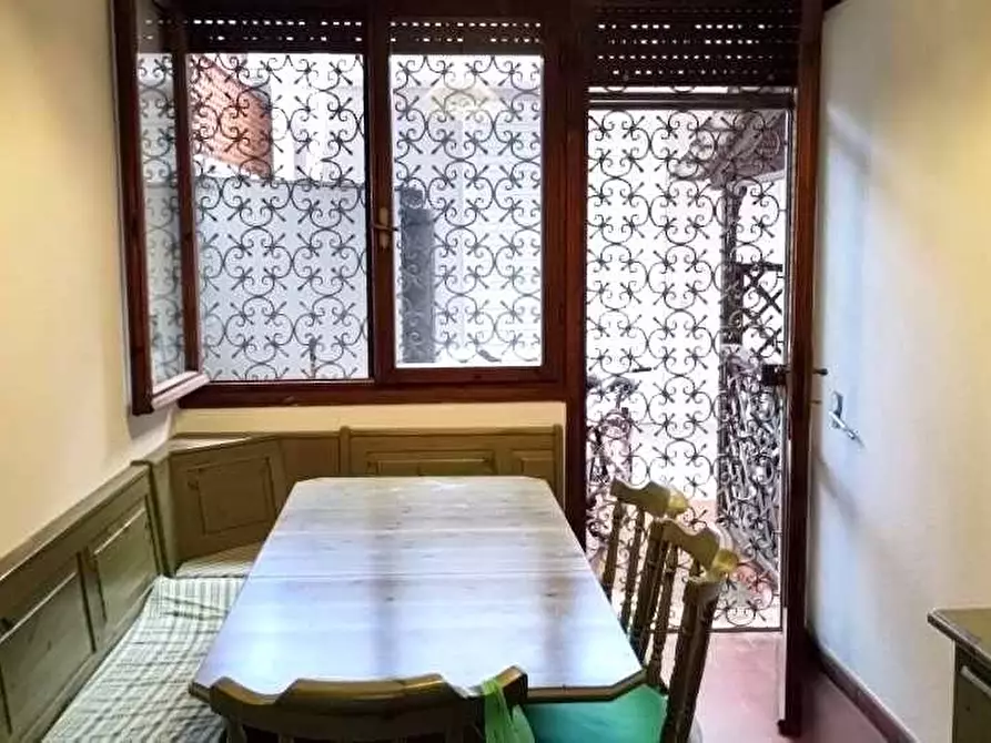 Immagine 11 di Casa indipendente in vendita  in via giacomo leopardi a Viareggio