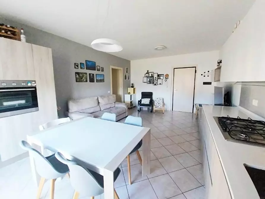 Immagine 1 di Appartamento in vendita  in via roma a Calci