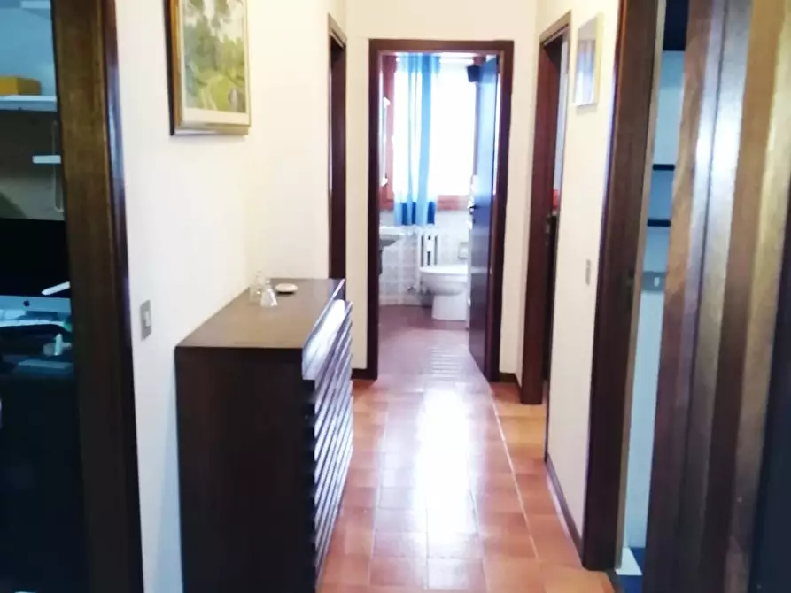 Immagine 7 di Attico in vendita  in corso giacomo matteotti a Cascina