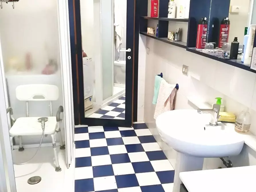 Immagine 13 di Attico in vendita  in corso giacomo matteotti a Cascina